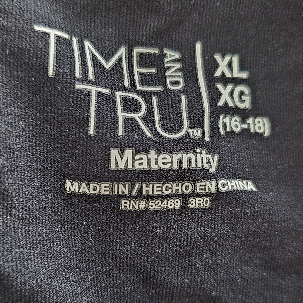 Time & True - Distressed w/ Holes Mid Length Cut-Off Maternity Shorts​​ - Picture 2 of 10